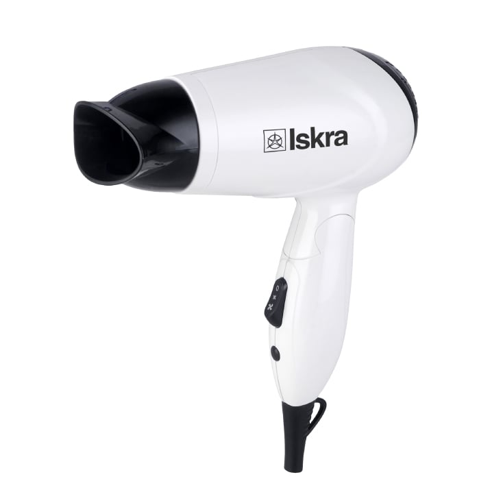 ISKRA fen za kosu 1200W u beloj boji sa dve brzine rada. Kompaktan i lagan fen za svakodnevnu i putnu upotrebu.